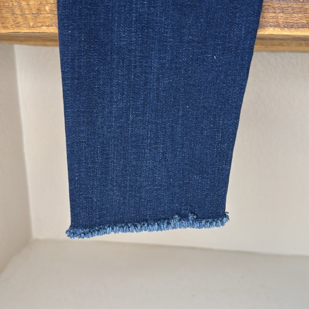 Madison Astor midrise skinny ankle jeans with frayed-hem, size 8/29, dark blue - Picture 13 of 16